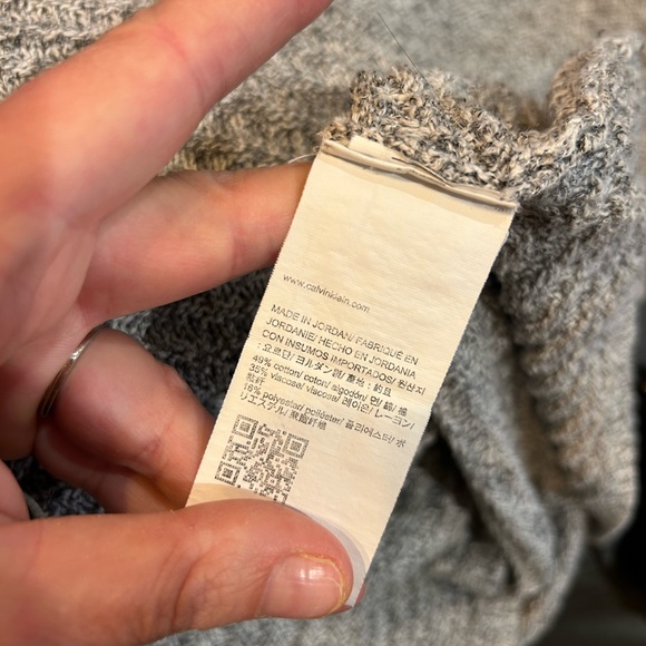 Calvin Klein V neck sweater size M - Picture 5 of 5